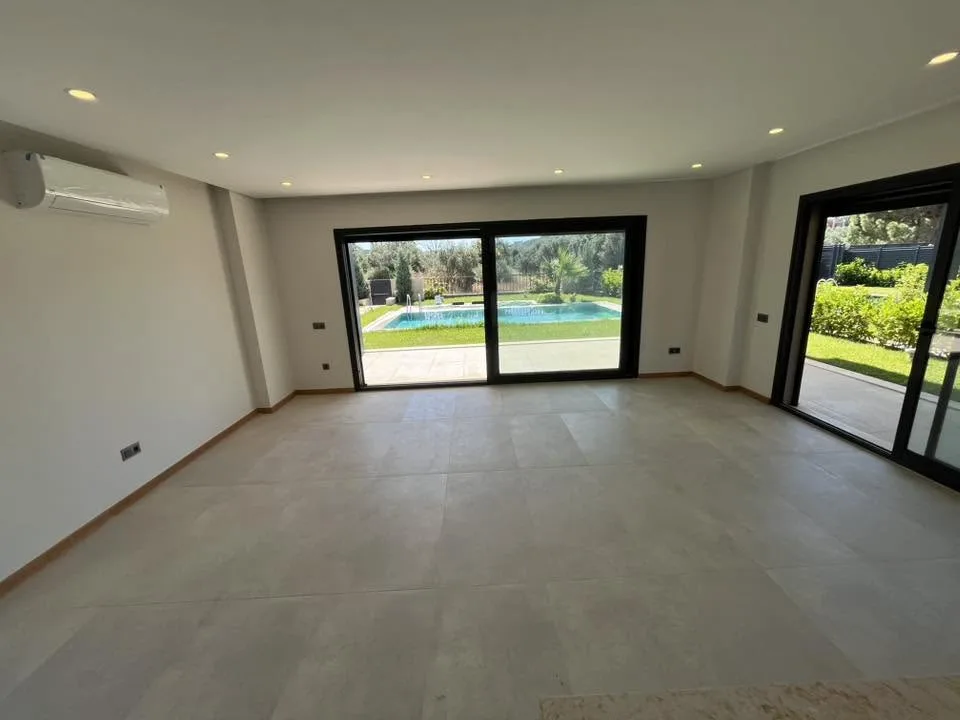 GÜREDE RAMADA OTEL BÖLGESİNDE TAM BAĞIMSIZ MÜSTAKİL HAVUZLU ULTRA LÜX 4+1 VİLLA - Görsel 9