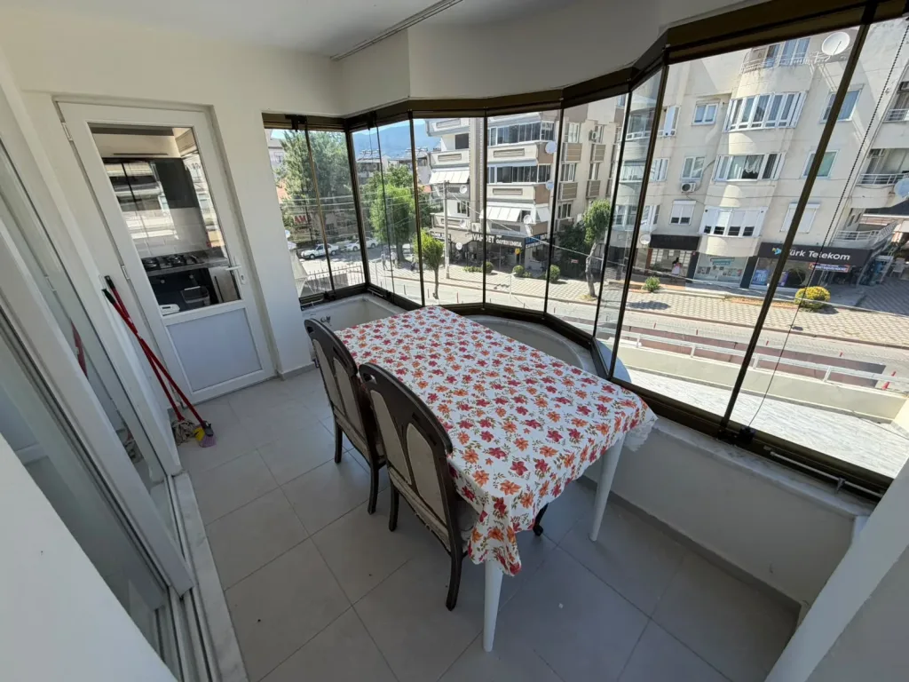 AKÇAY MERKEZDE 2+1 AYRI MUTFAK FULL EŞYA OPSİYONLU GENİŞ BALKONLU İÇİ FULL YAPILI DAİRE - Görsel 11