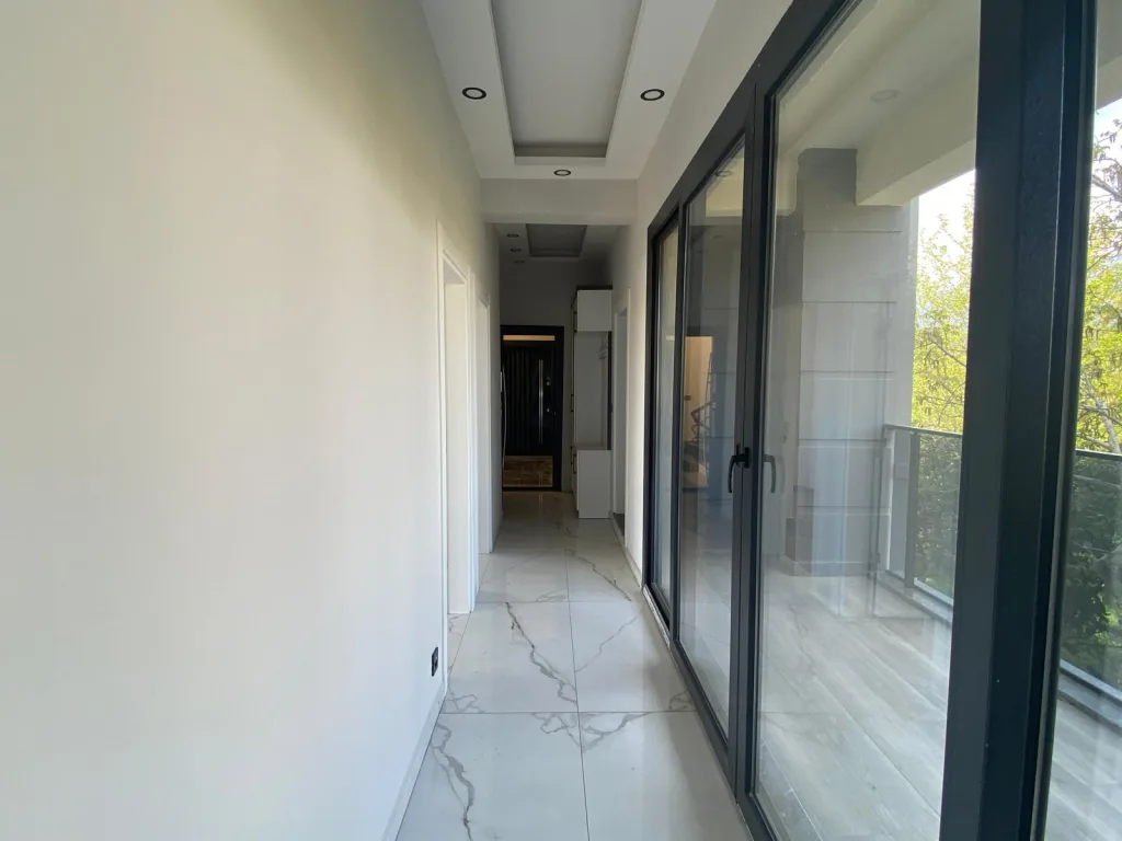 ZEYTİNLİ KÖY MERKEZİNE ÇOK YAKIN YEŞİLLİKLERİ İÇERİSİNDE 2+1 AYRI MUTFAK DAİRE - Görsel 9