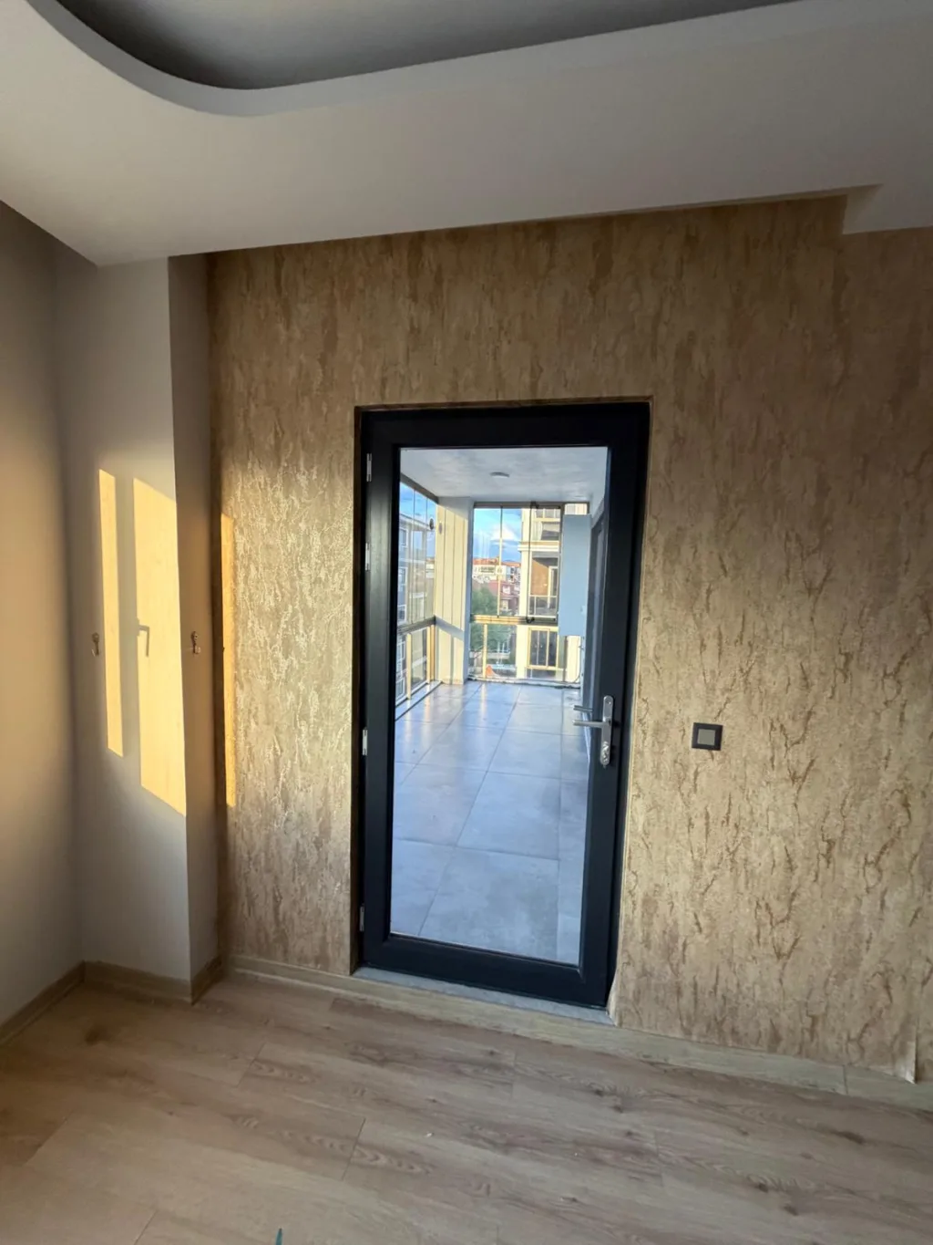 EDREMİT CENNETAYAĞI MAHALLESİNDE PRESTİJ 3 KONUTLARINDA 3+1 AYRI MUTFAK KAPALI GARAJLI LÜX SİTE KONSEPTLİ DAİRE - Görsel 32