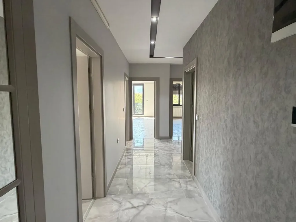 AKÇAYDA HAVUZLU SİTE İÇERİSİNDE ULTRA LÜKS 130 METREKARE 2+1 - Görsel 13