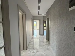 AKÇAYDA HAVUZLU SİTE İÇERİSİNDE ULTRA LÜKS 130 METREKARE 2+1 - Görsel 13