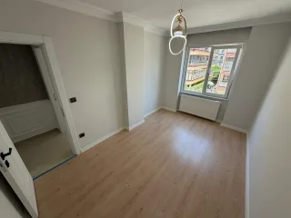 ALTINKUMDA CADDE ÜZERİNDE GÖZ DOLDURAN 2+1 DAİRE - Görsel 23