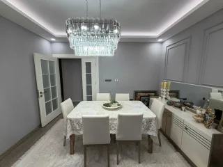 AKÇAYIN EN PRESTİJLİ SİTESİNDE 3+1 AYRI MUTFAK EBEVEYN BANYOLU - KAPALI OTOPARKLI MUHTEŞEM DAİRE - Görsel 30