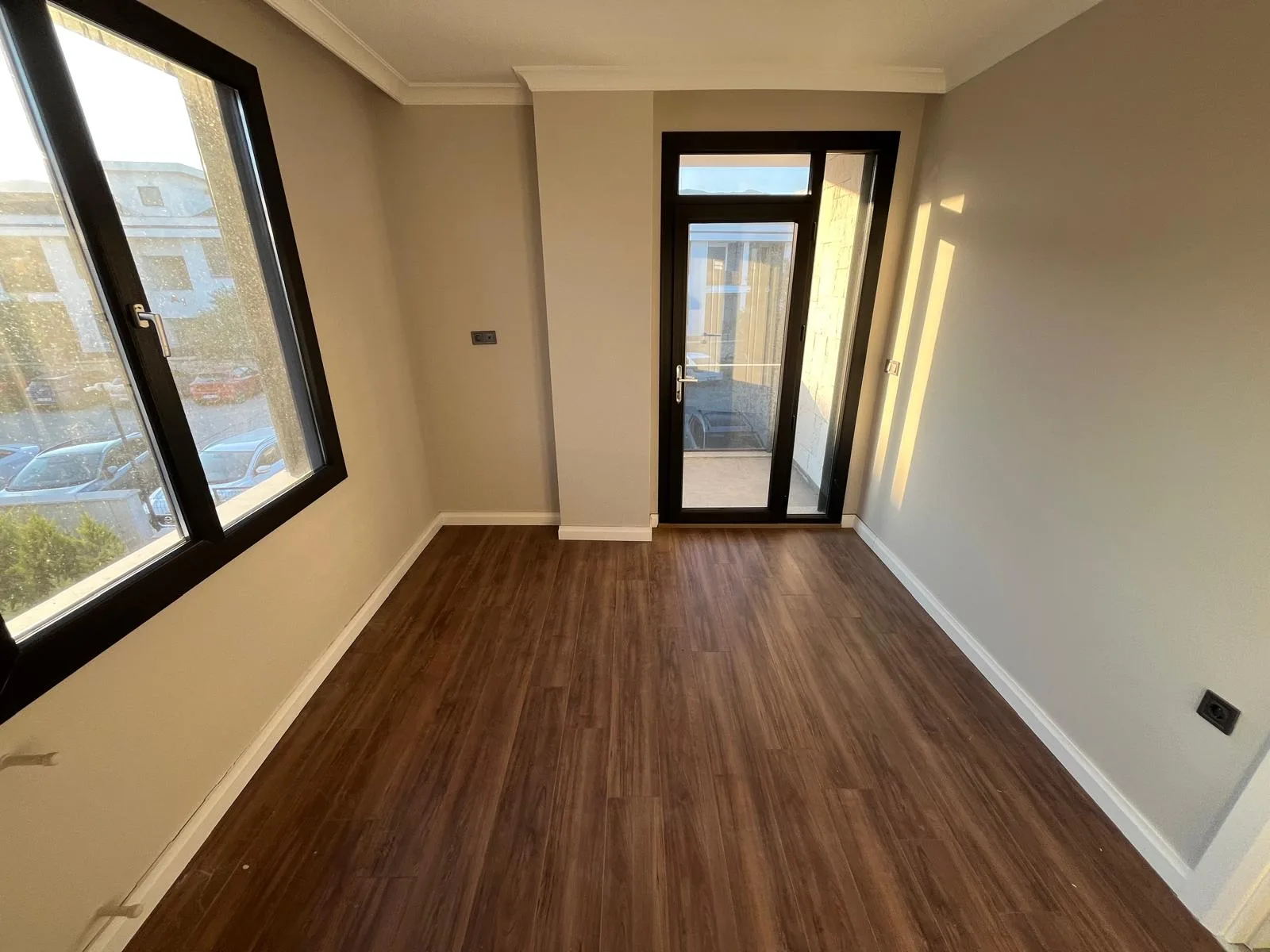 GÜRE SAHİLİNDE ULTRA LÜX SİTE İÇERİSİNDE 3+1 AYRI MUTFAK VİLLA - Görsel 26