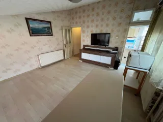 AKÇAY ASKERİ KAMP SAHİLİNDE DENİZE 50 METRE  FULL EŞYALI 4 ODA 2 SALON HARİKA KAT DUBLEXİ - Görsel 23