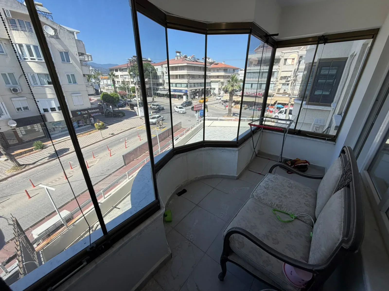 AKÇAY MERKEZDE 2+1 AYRI MUTFAK FULL EŞYA OPSİYONLU GENİŞ BALKONLU İÇİ FULL YAPILI DAİRE - Görsel 25
