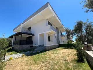 ALTINOLUKTA DENİZE 200 METRE MESAFEDE 3+1 TRİPLEX DENİZ MANZARALI SIFIR VİLLA - Görsel 1