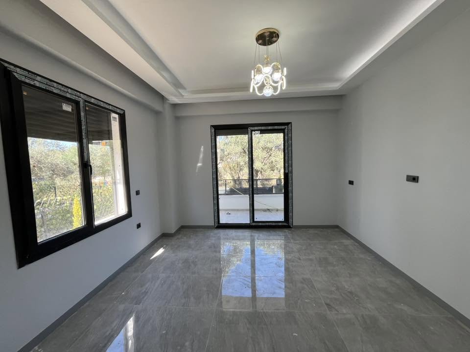 ZEYTİNLİDE MÜSTAKİL TADINDA 2+1 BAHÇE KULLANIMLI AYRI MUTFAK DAİRE - Görsel 10