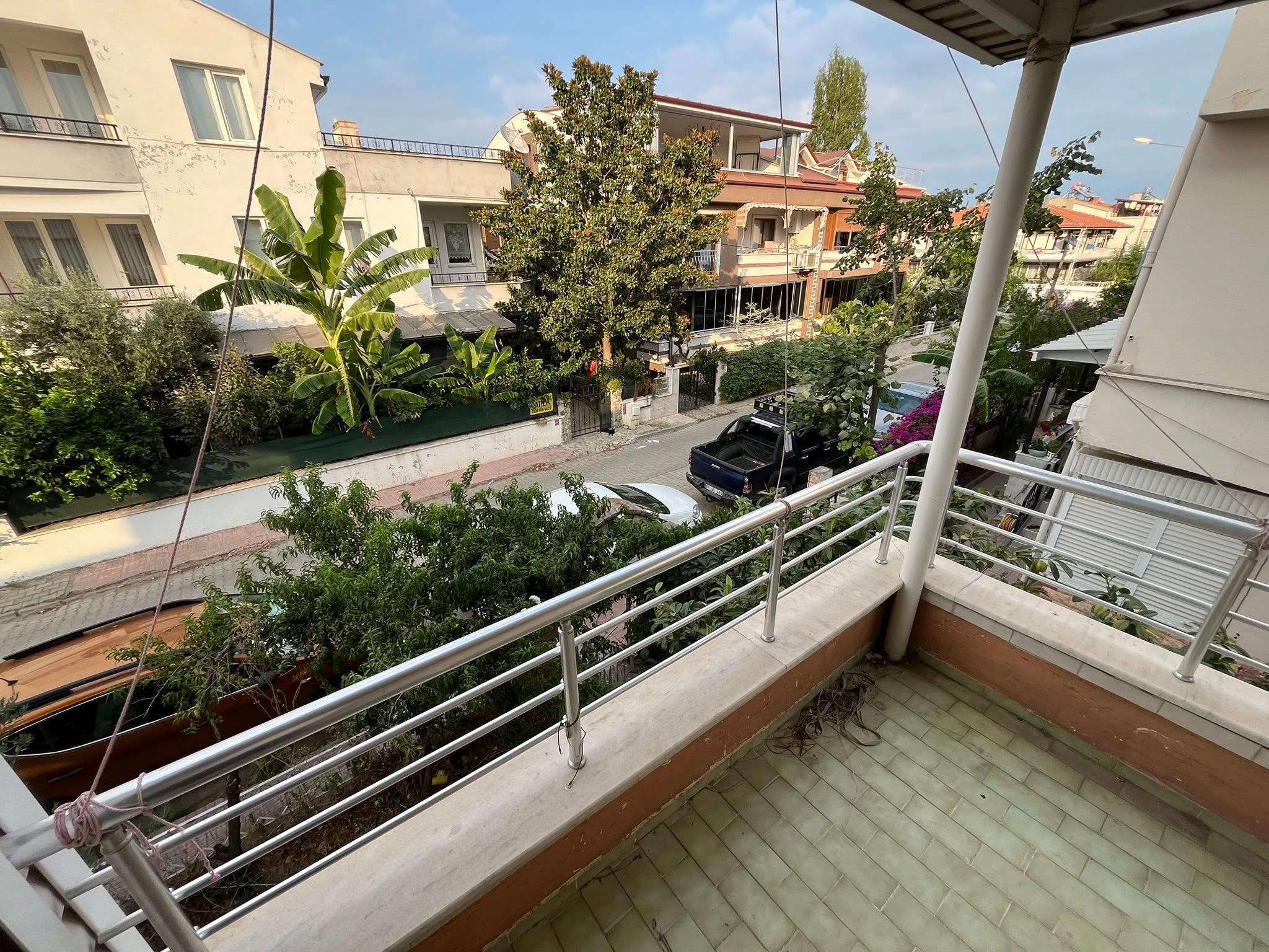 AKÇAY ASKERİ KAMP SAHİLİNDE DENİZE 50 METRE  FULL EŞYALI 4 ODA 2 SALON HARİKA KAT DUBLEXİ - Görsel 6