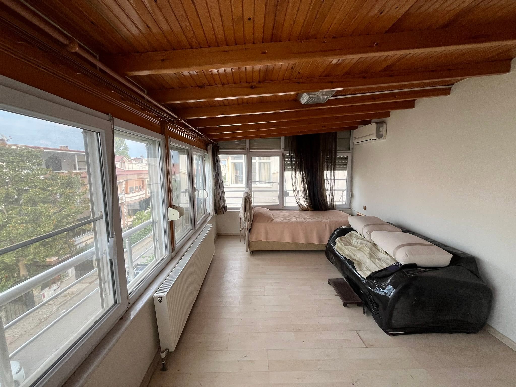 AKÇAY ASKERİ KAMP SAHİLİNDE DENİZE 50 METRE  FULL EŞYALI 4 ODA 2 SALON HARİKA KAT DUBLEXİ - Görsel 13