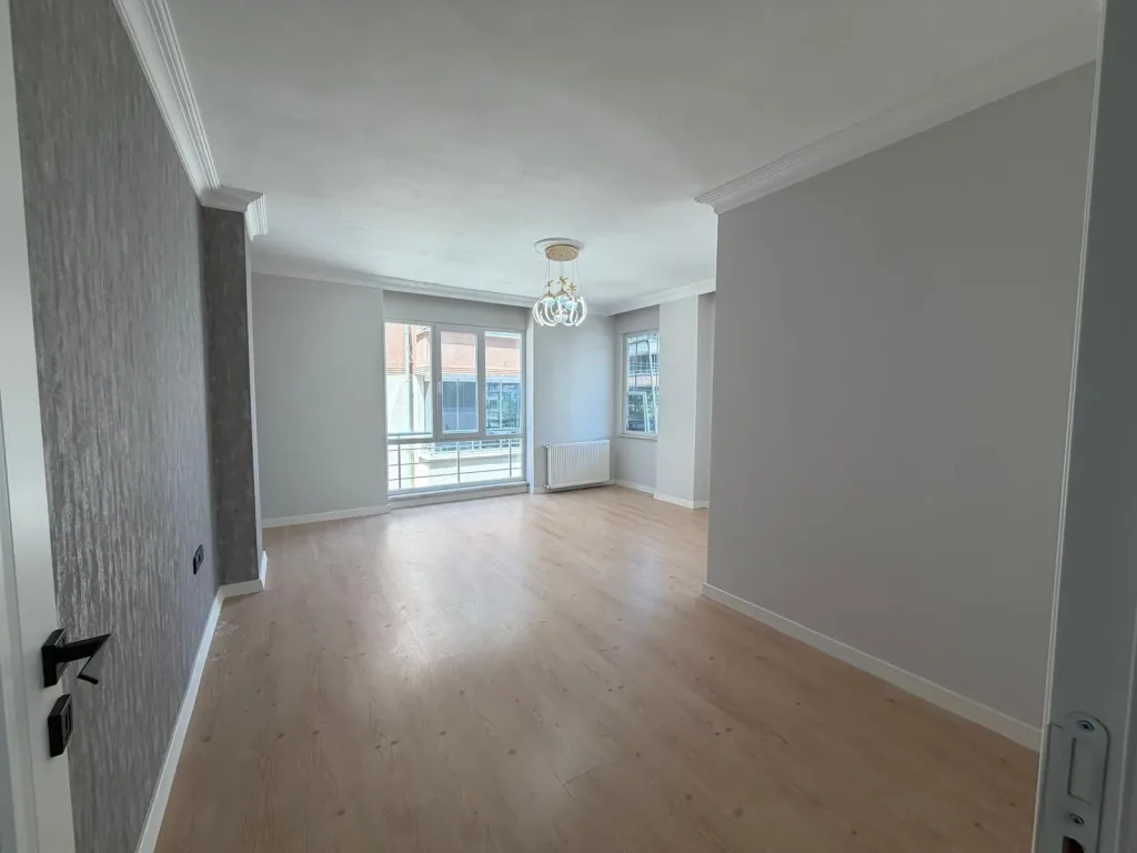 ALTINKUMDA CADDE ÜZERİNDE GÖZ DOLDURAN 2+1 DAİRE - Görsel 26