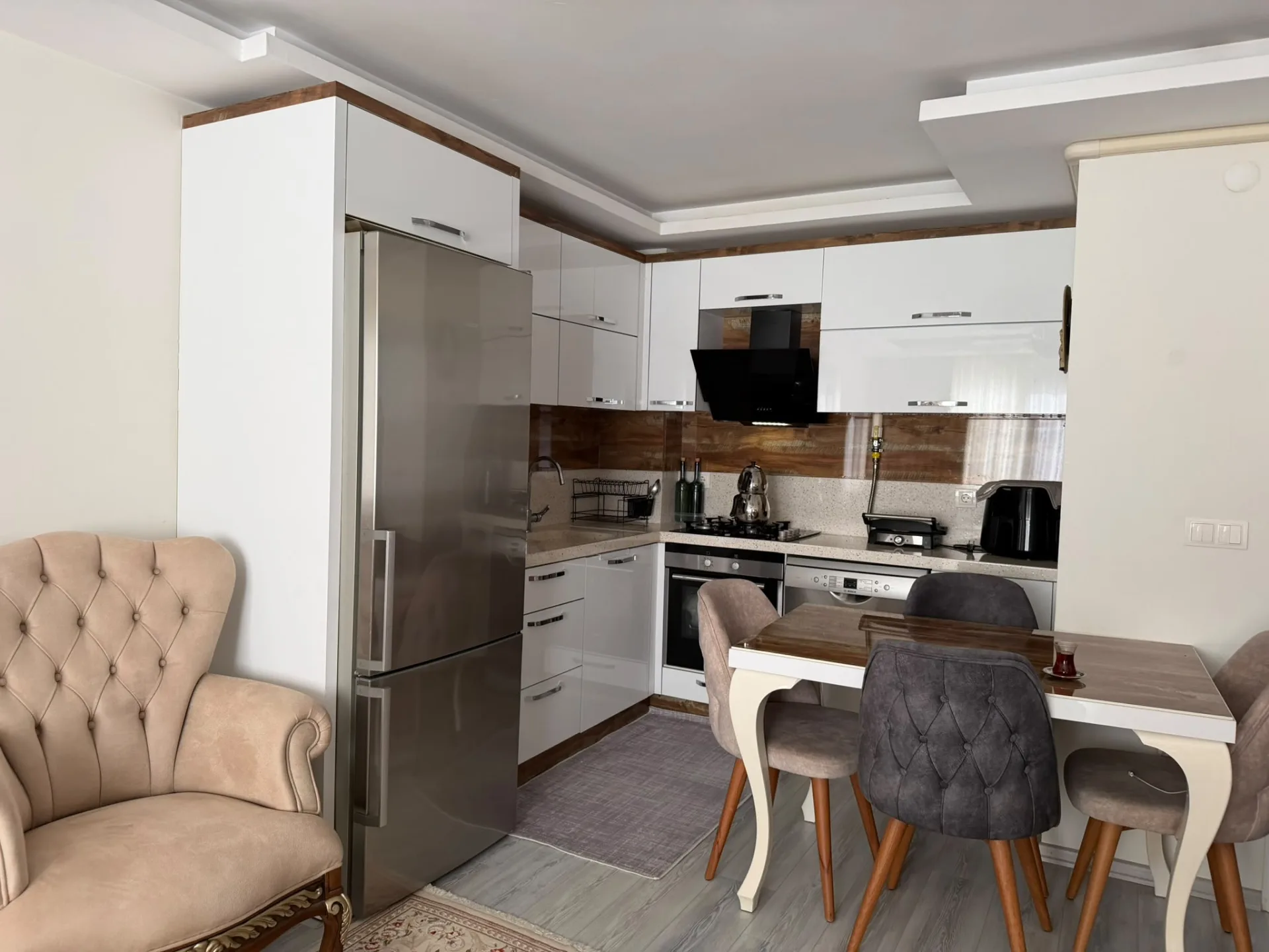 AKÇAY ALTINKUMDA ARA KAT 1+1 ÇOK GENİŞ LÜX DAİRE - Görsel 23