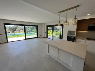 GÜREDE RAMADA OTEL BÖLGESİNDE TAM BAĞIMSIZ MÜSTAKİL HAVUZLU ULTRA LÜX 4+1 VİLLA - Görsel 41
