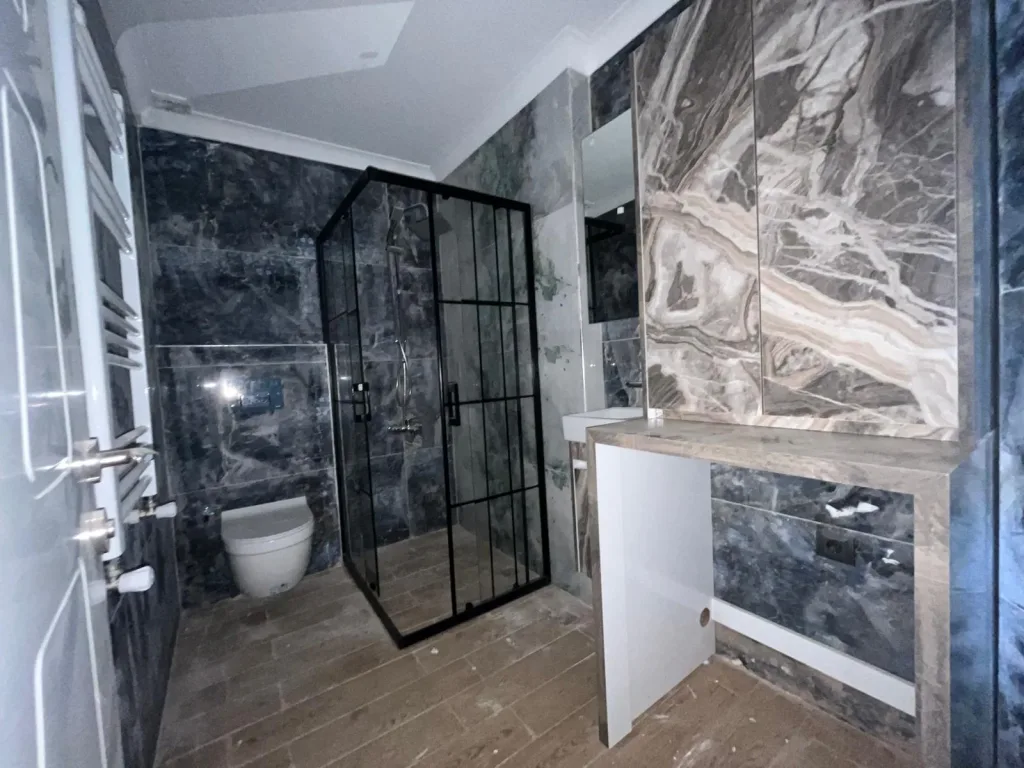 AKÇAY MERKEZDE İZMİR ÇANAKKALE OTOBANINA CEPHELİ 2+1 DUBLEX SIFIR DAİRE - Görsel 8