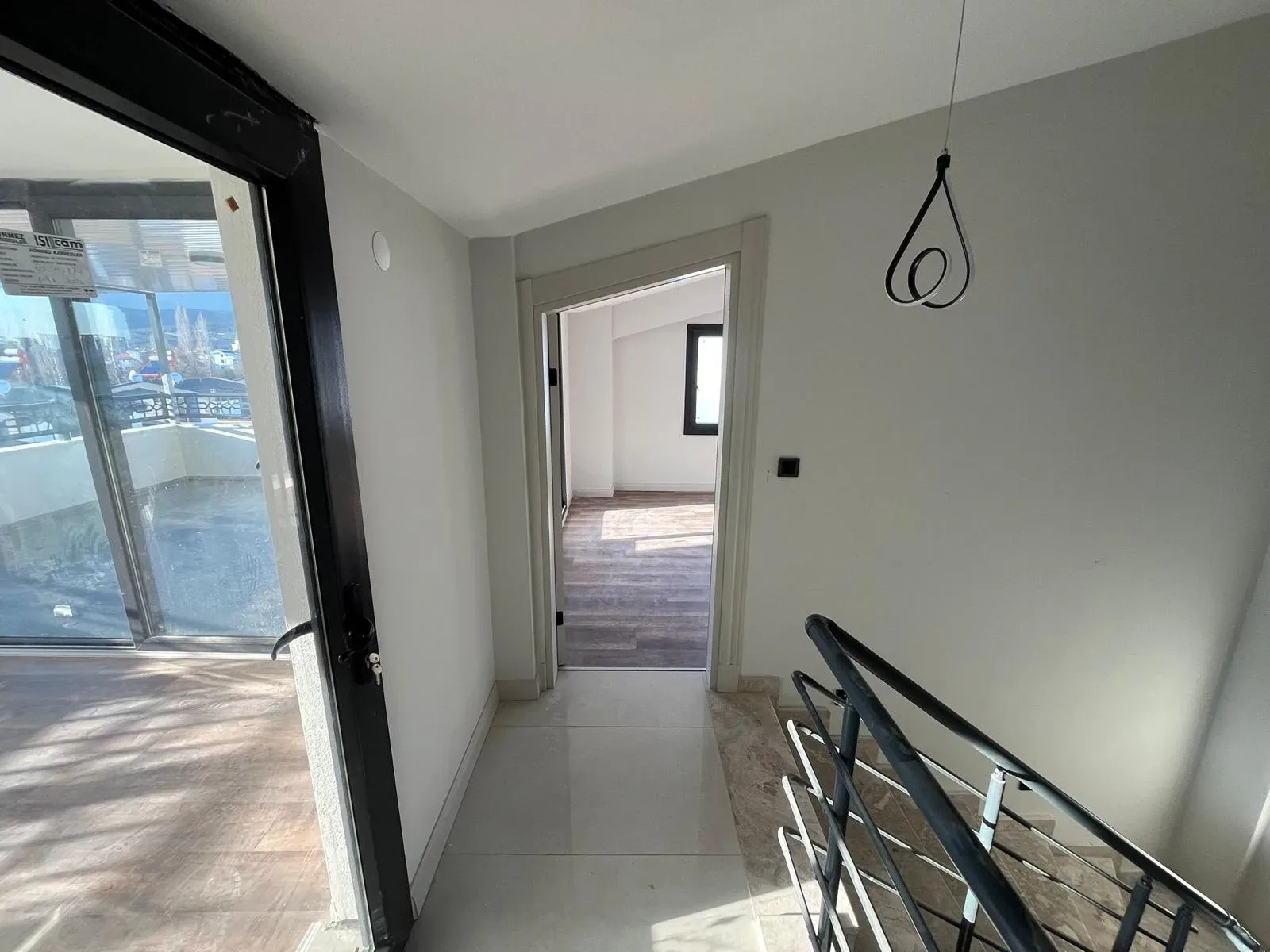 ZEYTİNLİ KÖY YOLUNDA MUHTEŞEM DUBLEKS DAİRE - Görsel 17