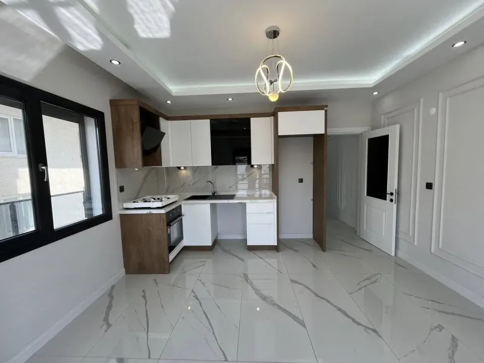 AKÇAYDA SARIKIZDA CADDE ÜSTÜ SIFIR BİNA DENİZE ÇOK YAKIN 2+1 AMERİKAN MUTFAK LÜX DAİRE - Görsel 22