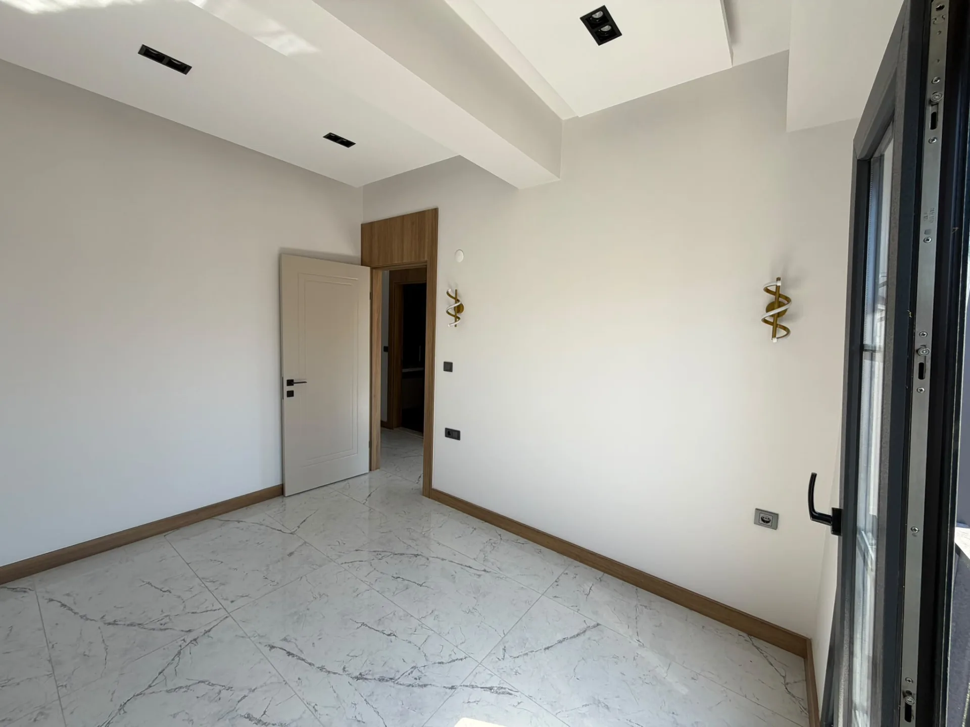 ALTINOLUK MERKEZDE 1+1 SIFIR ULTRA LÜX DAİRE - Görsel 15