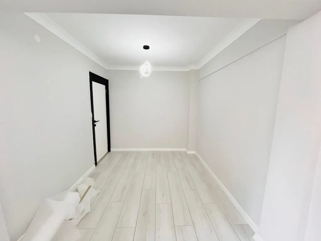 AKÇAY MERKEZDE İÇİ RESTORE EDİLMİŞ BAHÇELİ 2+1 - Görsel 24
