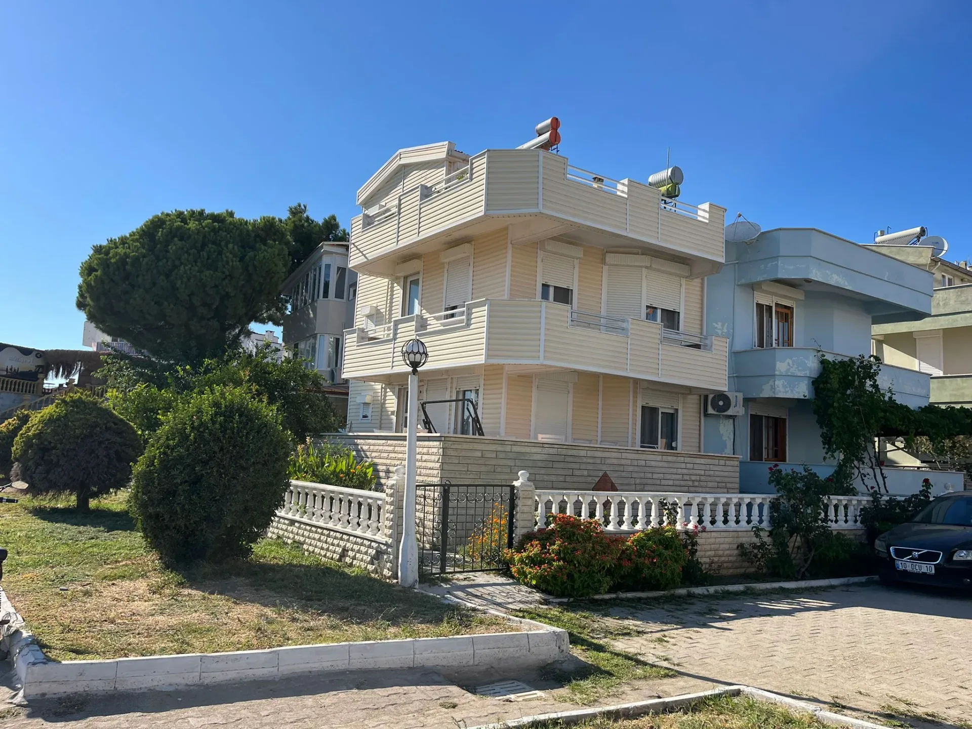 DENİZE SIFIR GÜRENİN YALISI 3+1 TRİPLEX VİLLA - Görsel 3