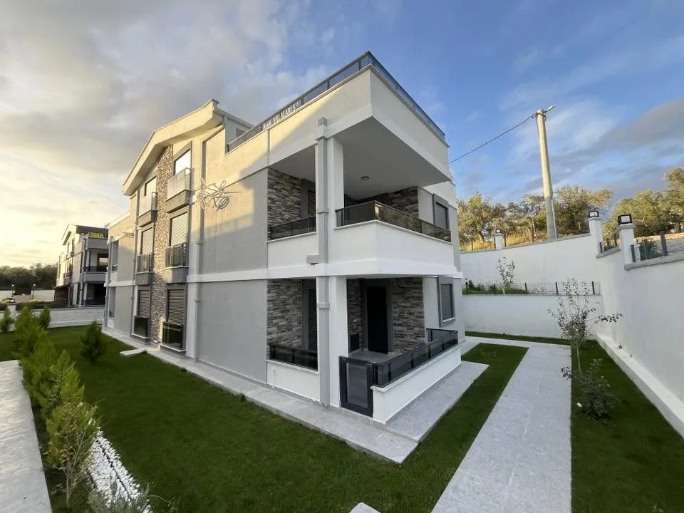 NARLIDA 4+1 ÇOK KULLANIŞLI DENİZE 450 METRE MESAFEDE VİLLA - Görsel 5
