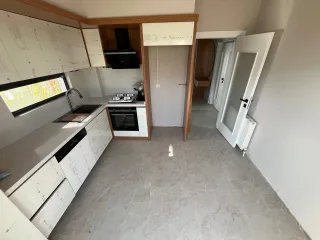 HAMİDİYE MAHALLESİNDE 3+1 TAM MÜSTAKİL KULLANIŞLI VİLLA - Görsel 12