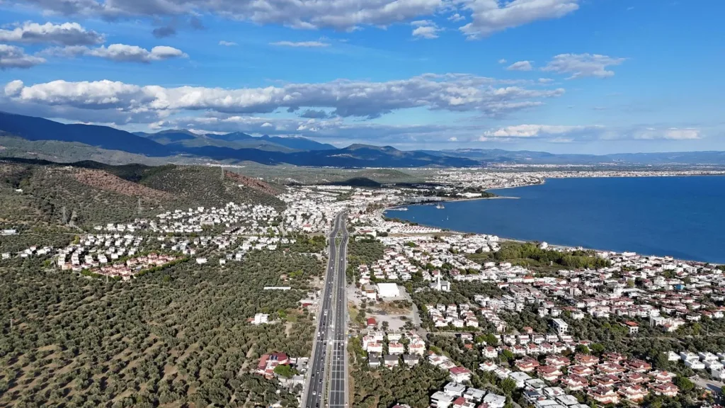 GÜRE ÇAMLIBEL İSKELEDE 354 METREKARE %15 İMARLI SATILIK ARSA - Görsel 5