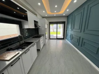 KAZDAĞLARI KIZILKEÇİLİDE HAVUZLU MÜSTAKİL GİYİNME ODALI ÇOK GENİŞ ULTRA LÜX VİLLA - Görsel 3