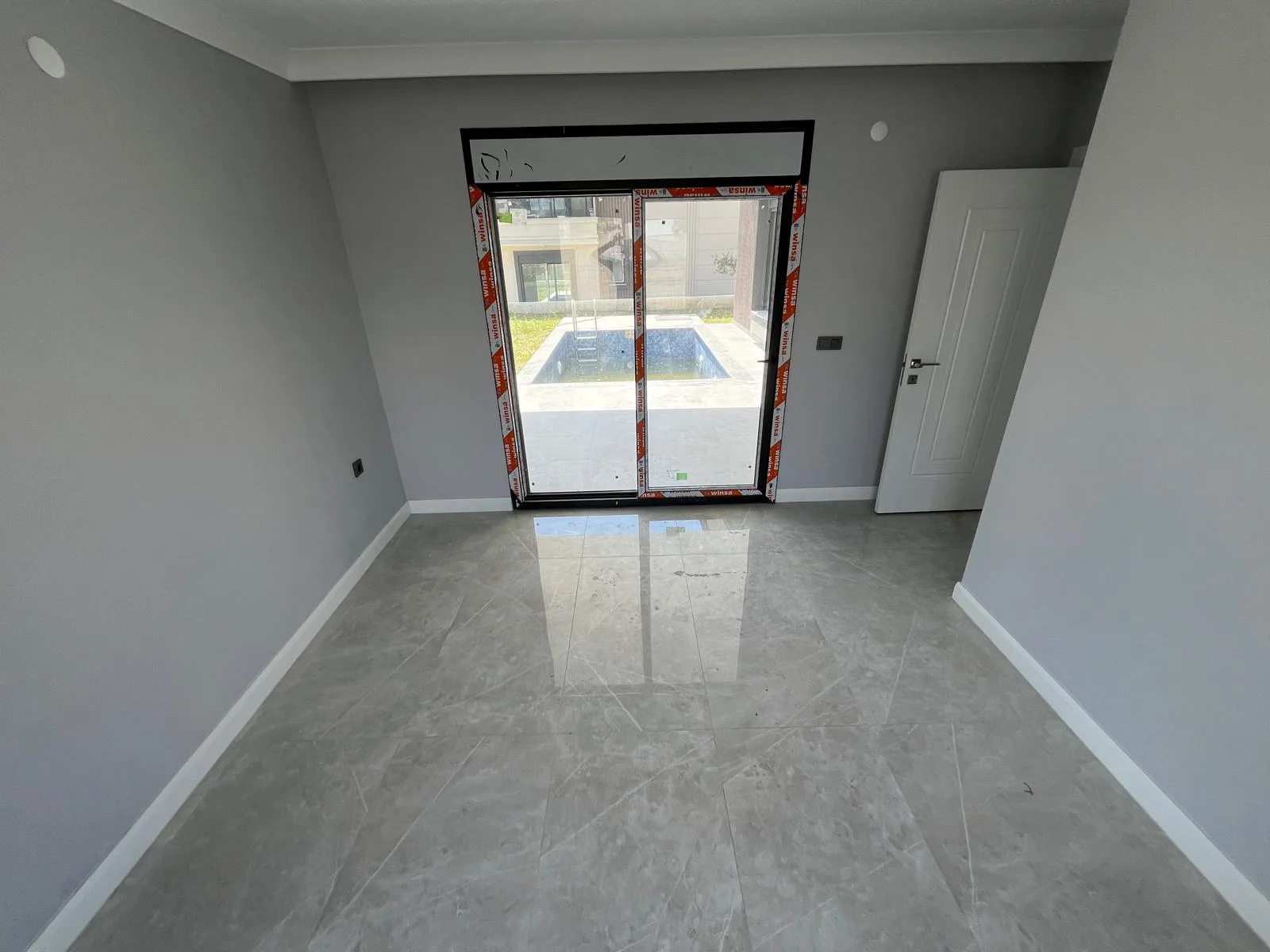 GÜRE OTELLER BÖLGESİNDE TAM BAĞIMSIZ MÜSTAKİL 4+1 LOFT TRİPLEX VİLLA - Görsel 24
