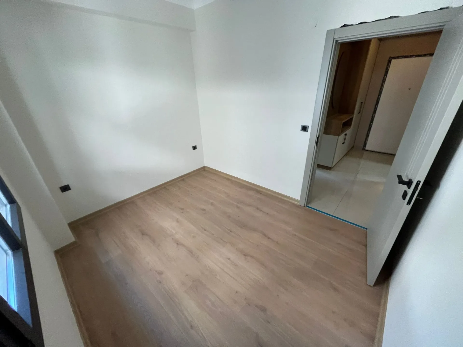 ALTINKUMDA ULTRA LÜX KAPALI OTOPARKLI 2+1 AYRI MUTFAK DAİRE - Görsel 11