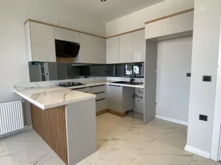 AKÇAY ÇAMLIYOL CADDESİNDE DENİZ VE DAĞ MANZARALI KAT DUBLEKSİ - Görsel 8
