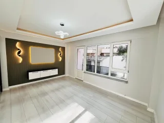 AKÇAY MERKEZDE İÇİ RESTORE EDİLMİŞ BAHÇELİ 2+1 - Görsel 2