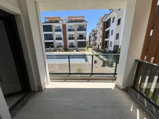 GÜRE AKÇAY ARASINDA 2+1 AYRI MUTFAK ULTRA LÜX SİTE İÇERİSİNDE HAVUZ CEPHELİ DAİRE - Görsel 2