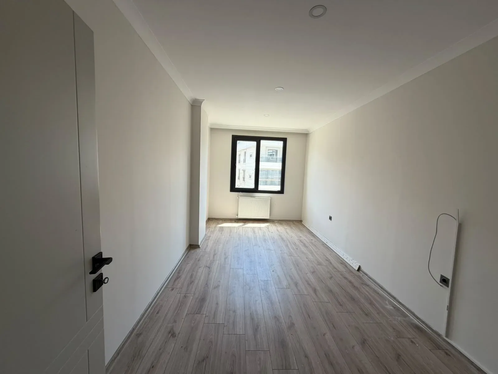 ALTINKUMDA ARA KAT ÖN CEPHE 2+1 AYRI MUTFAK LÜX DAİRE - Görsel 17