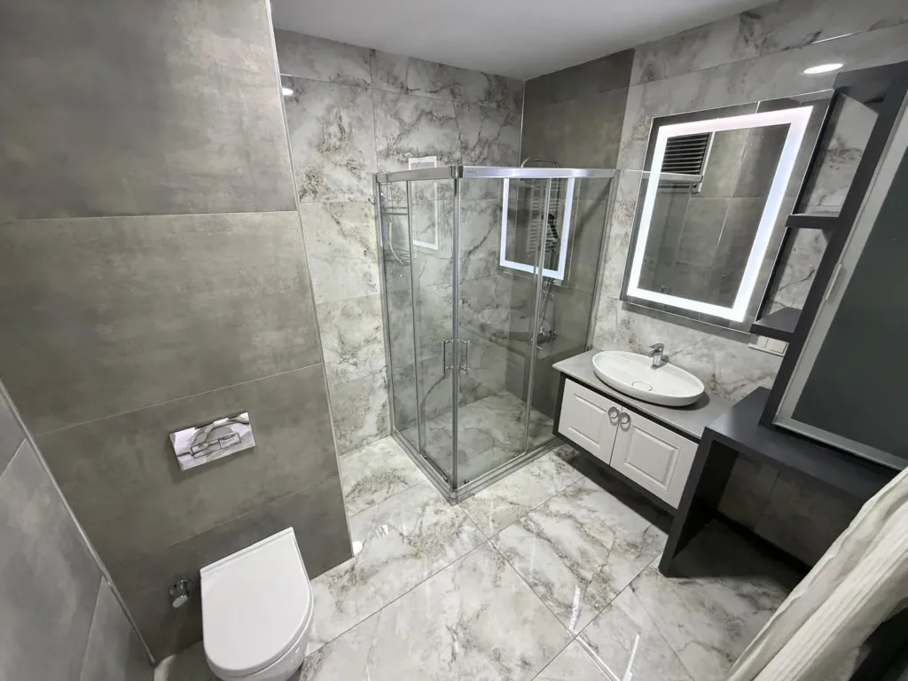 AKÇAYDA HAVUZLU SİTE İÇERİSİNDE ULTRA LÜKS 130 METREKARE 2+1 - Görsel 24