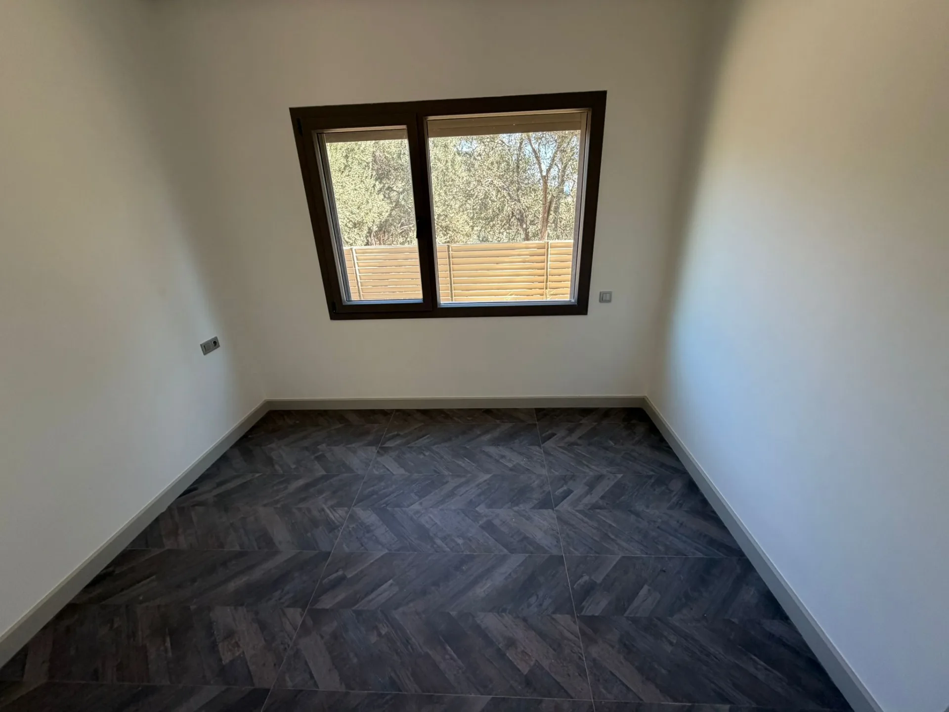 GÜRE İSKELE MAHALLESİNDE TEK KATLI 4+1 TAM MÜSTAKİL ULTRA LÜX VİLLA - Görsel 21