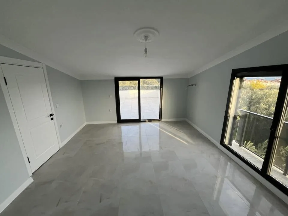 NARLIDA 4+1 ÇOK KULLANIŞLI DENİZE 450 METRE MESAFEDE VİLLA - Görsel 43