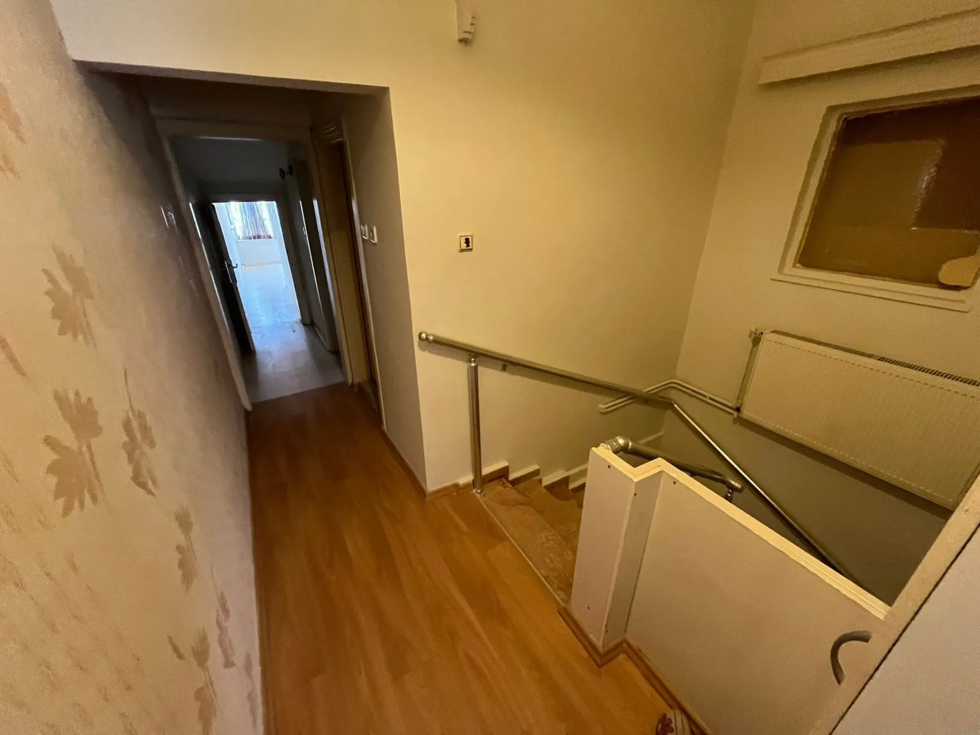 AKÇAY ASKERİ KAMP SAHİLİNDE DENİZE 50 METRE  FULL EŞYALI 4 ODA 2 SALON HARİKA KAT DUBLEXİ - Görsel 25