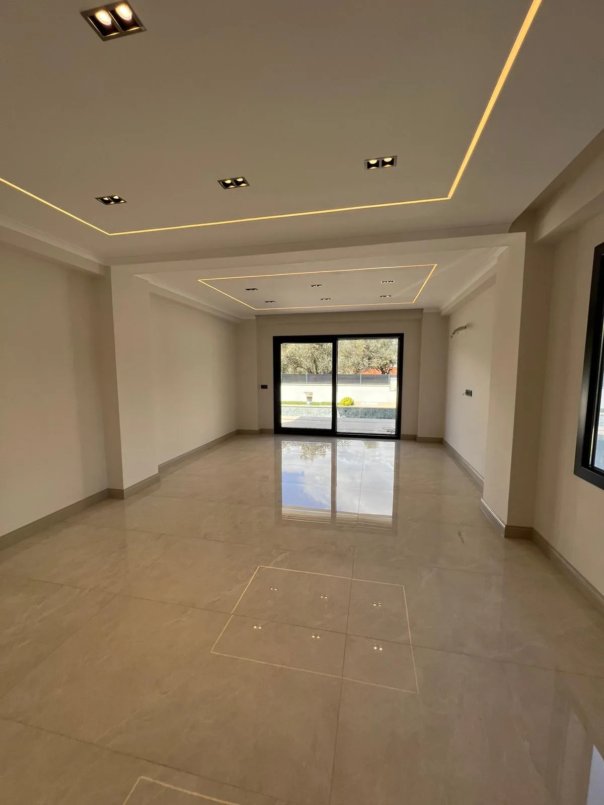 GÜRE RAMADA OTEL BÖLGESİNDE TAM BAĞIMSIZ MÜSTAKİL ULTRA LÜX VİLLA - Görsel 17