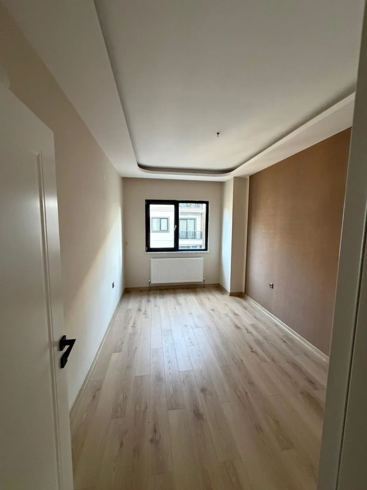 EDREMİT CENNETAYAĞI MAHALLESİNDE PRESTİJ 3 KONUTLARINDA 3+1 AYRI MUTFAK KAPALI GARAJLI LÜX SİTE KONSEPTLİ DAİRE - Görsel 25