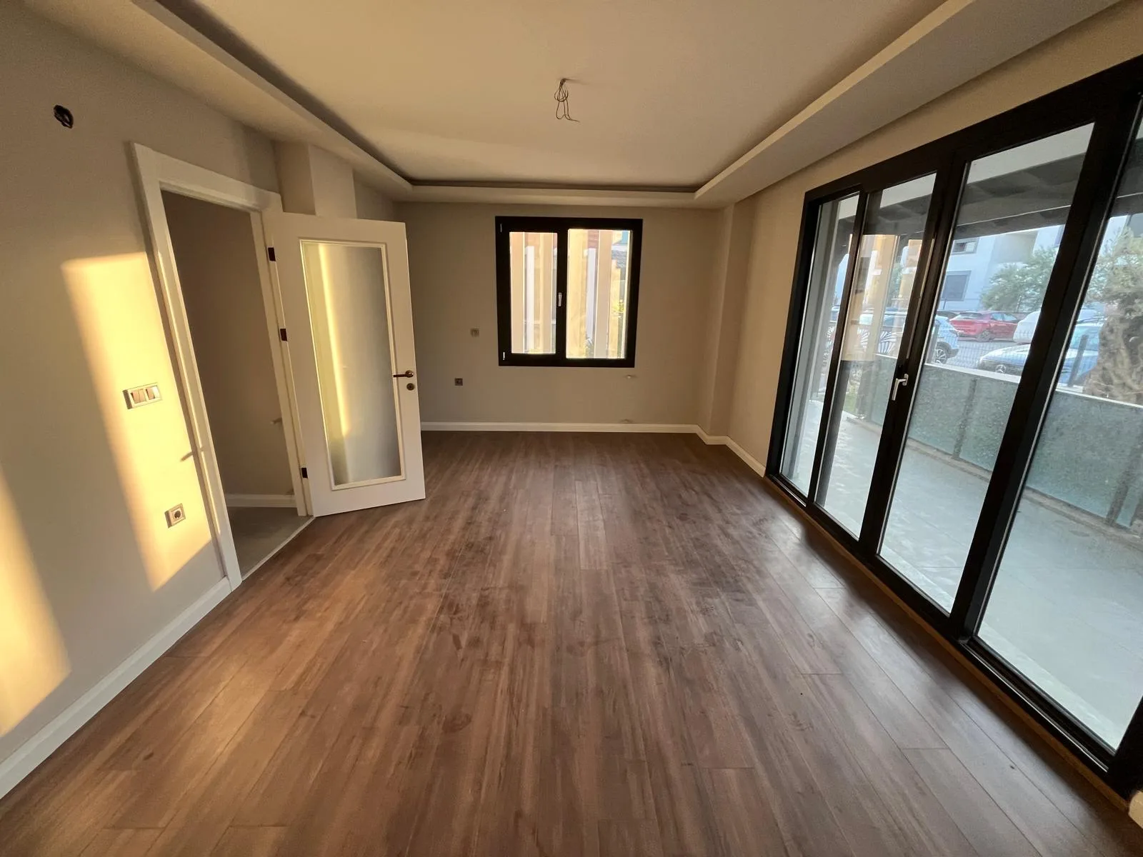 GÜRE SAHİLİNDE ULTRA LÜX SİTE İÇERİSİNDE 3+1 AYRI MUTFAK VİLLA - Görsel 20