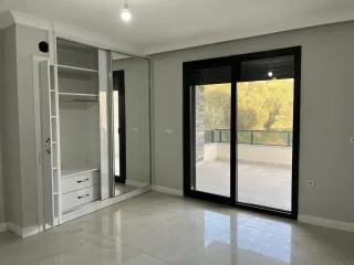 NARLIDA 4+1 ÇOK KULLANIŞLI DENİZE 450 METRE MESAFEDE VİLLA - Görsel 26