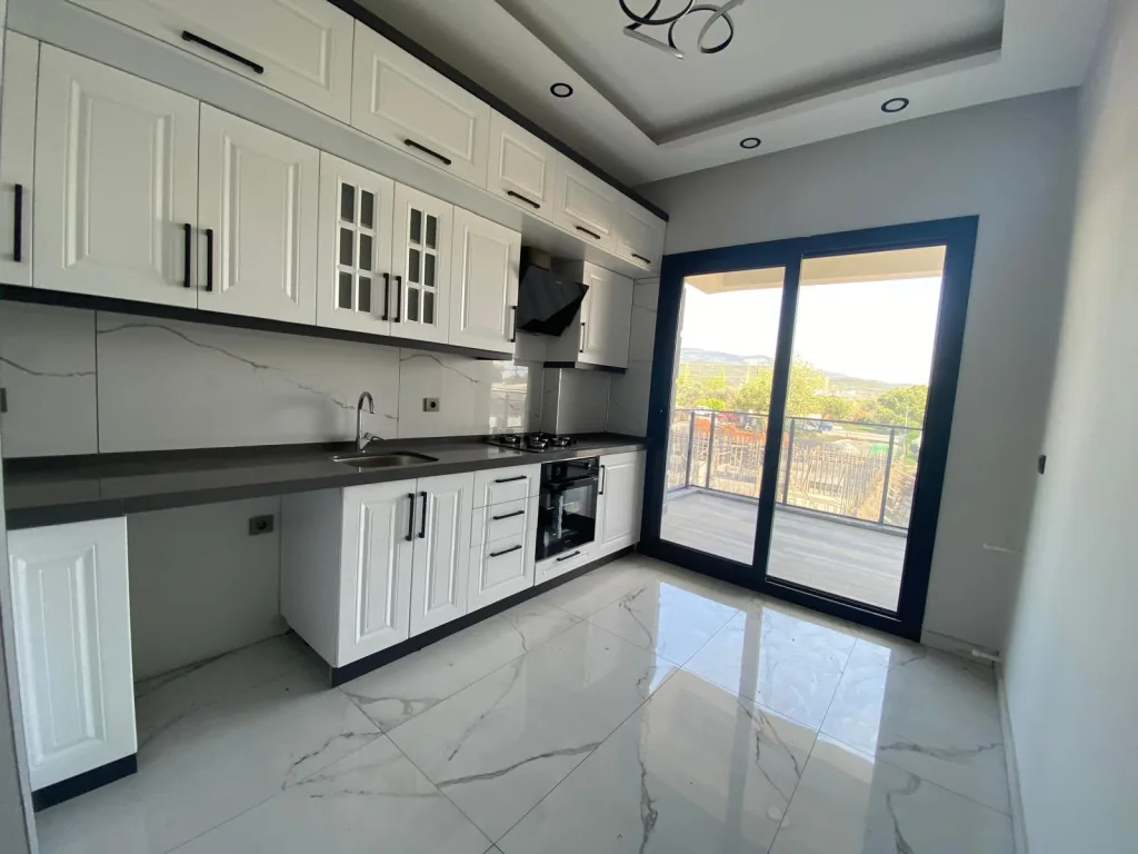 ZEYTİNLİ KÖY MERKEZİNE ÇOK YAKIN YEŞİLLİKLERİ İÇERİSİNDE 2+1 AYRI MUTFAK DAİRE - Görsel 8