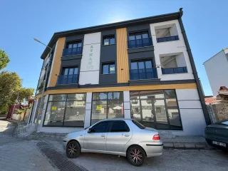 ZEYTİNLİ KÖYÜ GİRİŞİNDE SAĞLIK OCAĞI KARŞISI 1+1 GENİŞ SIFIR DAİRE - Görsel 8