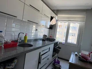 AKÇAY MERKEZDE 2+1 AYRI MUTFAK FULL EŞYA OPSİYONLU GENİŞ BALKONLU İÇİ FULL YAPILI DAİRE - Görsel 10
