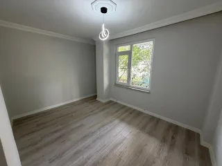 ALTINKUM PAZAR CADDESİ YEŞİLLİKLERLE DOLU GİRİŞ KAT 2+1 - Görsel 6