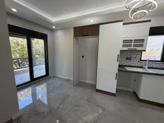 AKÇAY CEMİL TEMEL MAHALLESİNDE 4 ODA 1 SALON TRİPLEX SIFIR VİLLA - Görsel 11