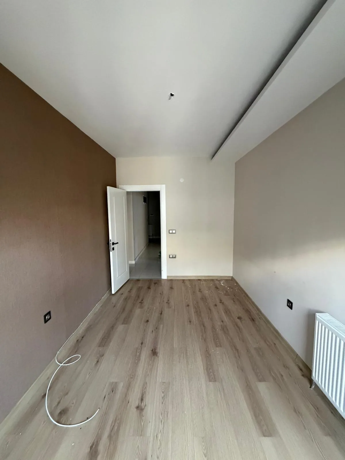 EDREMİT CENNETAYAĞI MAHALLESİNDE PRESTİJ 3 KONUTLARINDA 3+1 AYRI MUTFAK KAPALI GARAJLI LÜX SİTE KONSEPTLİ DAİRE - Görsel 33