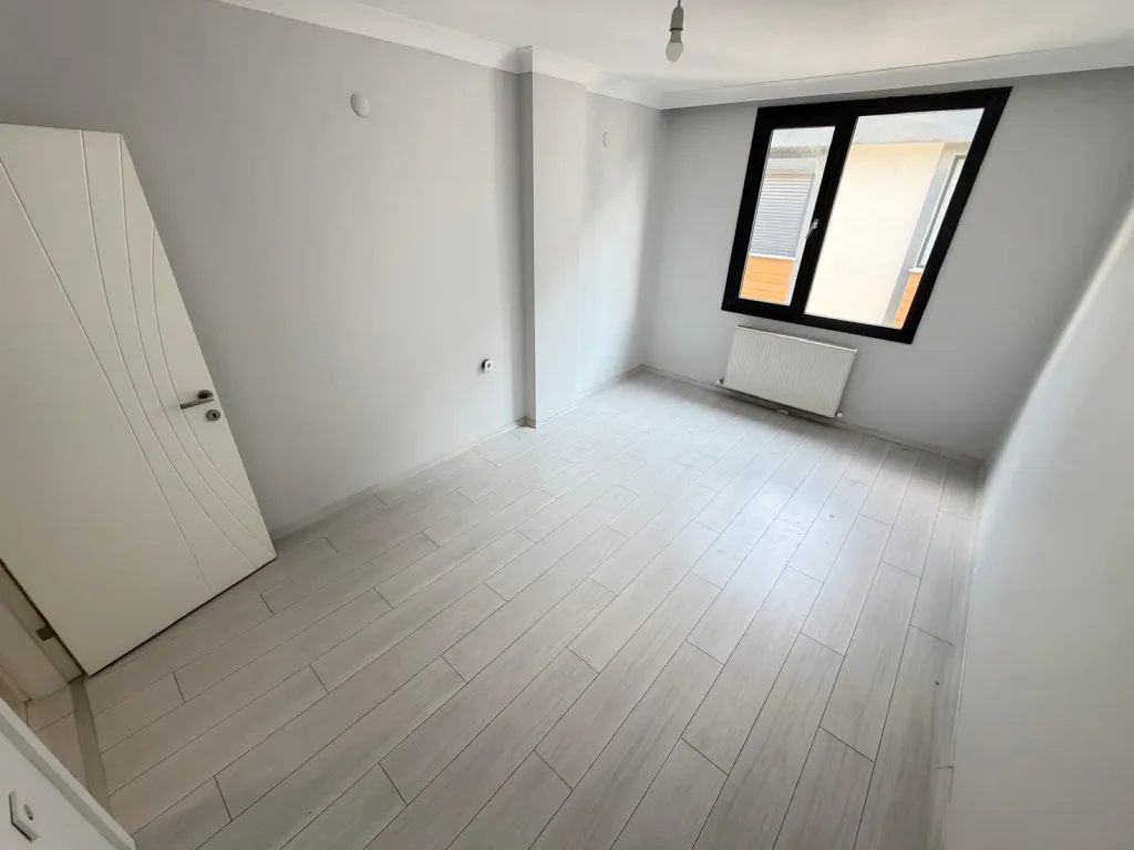 AKÇAYIN EN PRESTİJLİ SİTESİNDE 3+1 AYRI MUTFAK LÜKS DAİRE - Görsel 26