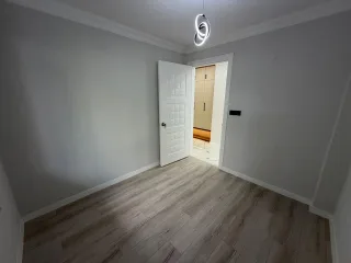 ALTINKUM PAZAR CADDESİ YEŞİLLİKLERLE DOLU GİRİŞ KAT 2+1 - Görsel 22